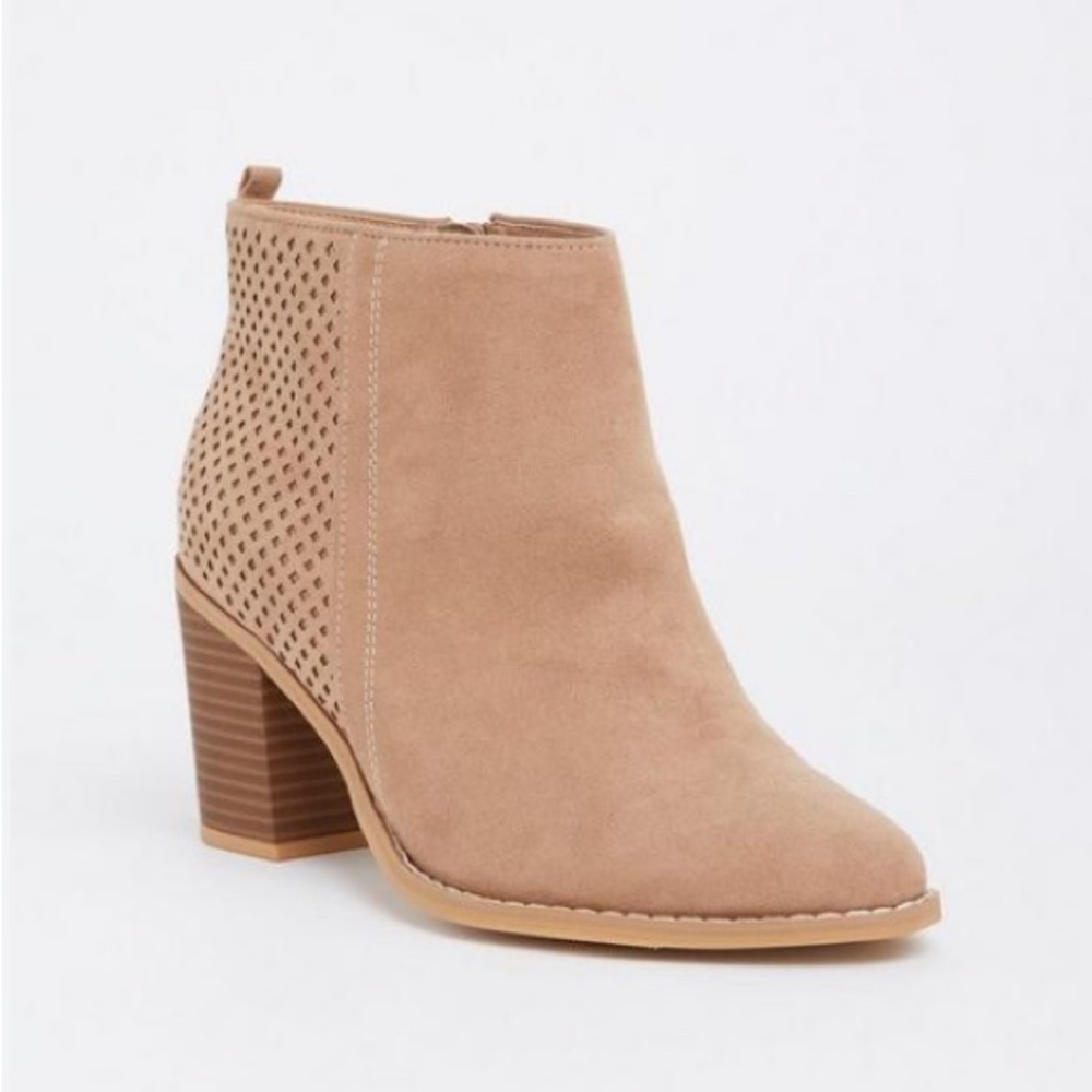 Torrid natural perforated stacked bootie size 9.5